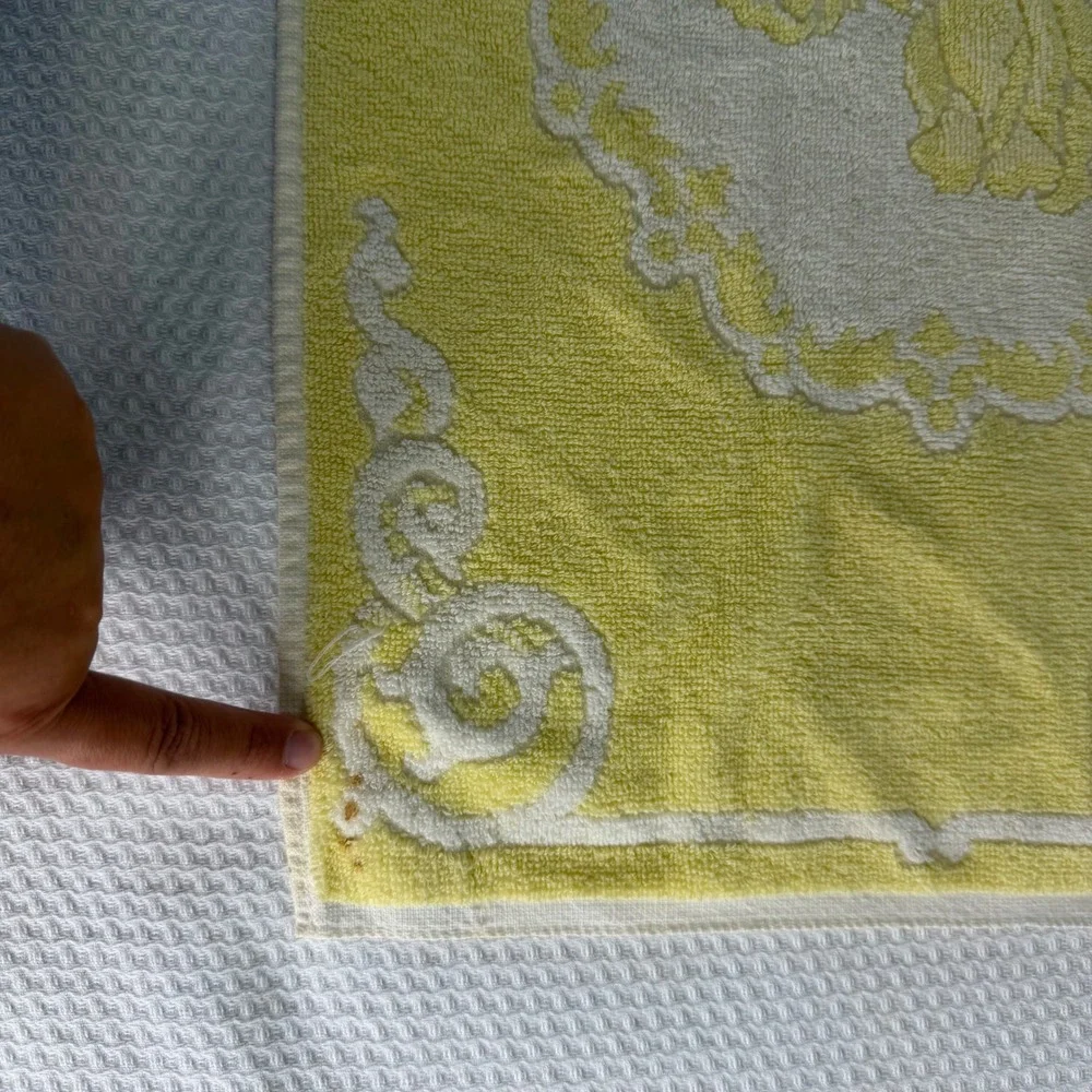 Vintage Rosa Reale Italy Cotton Hand Towels Set of 2 Yellow White Floral Rose